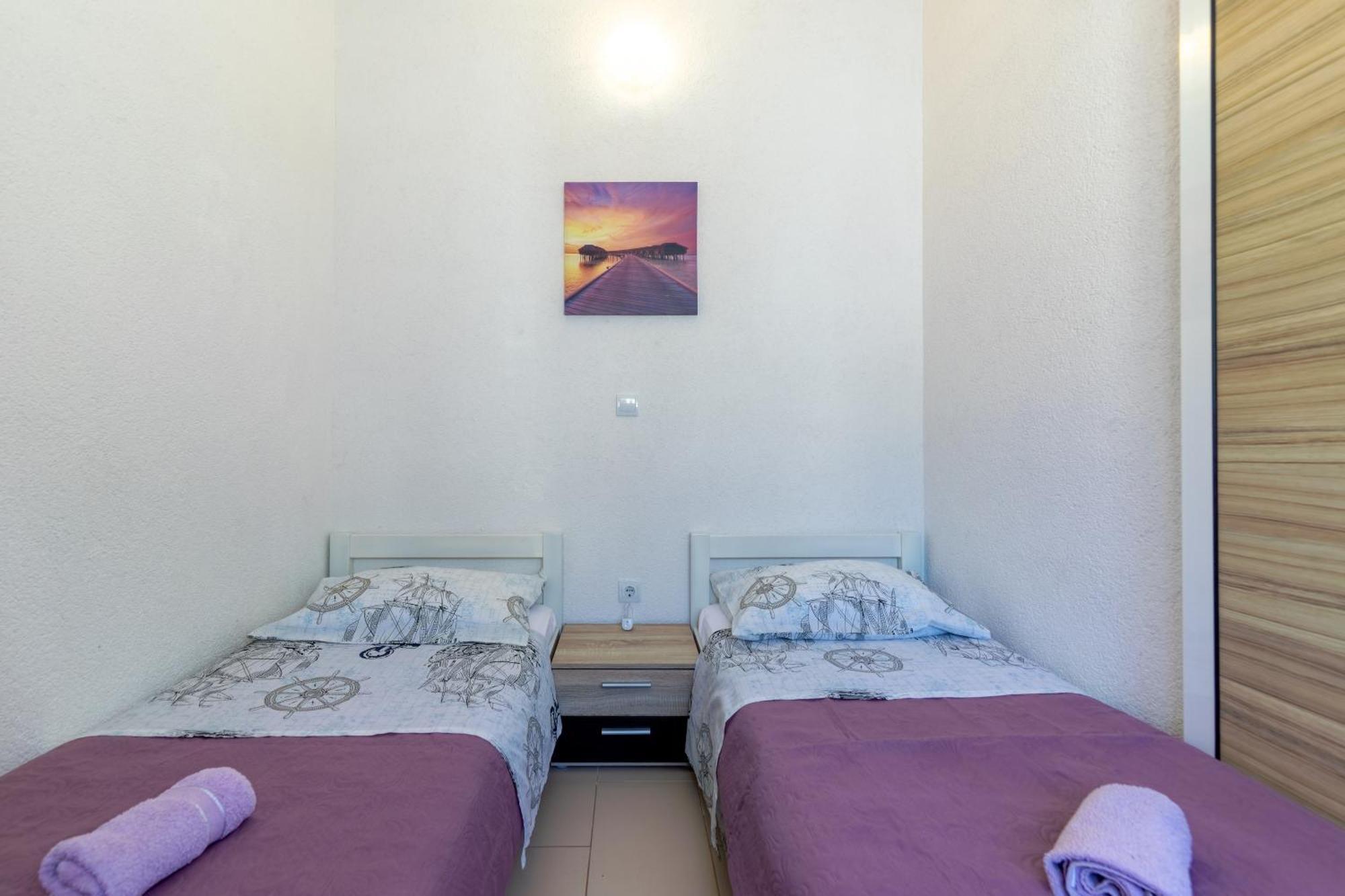 Seaside Secluded Apartments Cove Torac, Hvar - 575 Gdinj Phòng bức ảnh